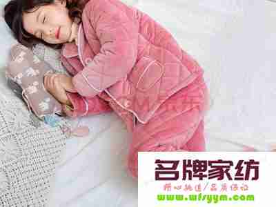 小孩穿什么材质衣服睡觉好，让孩子安心入眠！